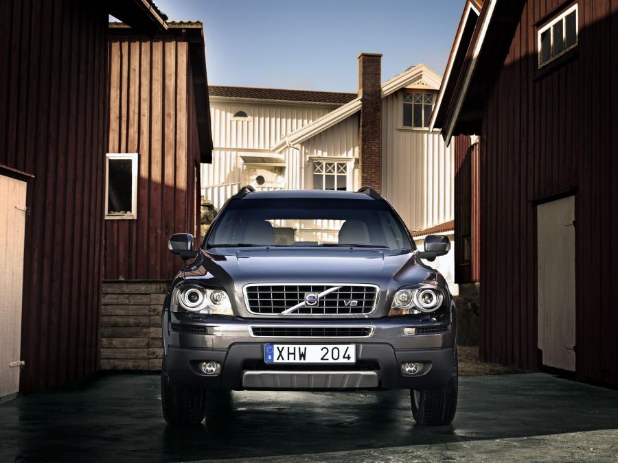  Volvo XC90 V8 2008 года  (фото 12 из 18)